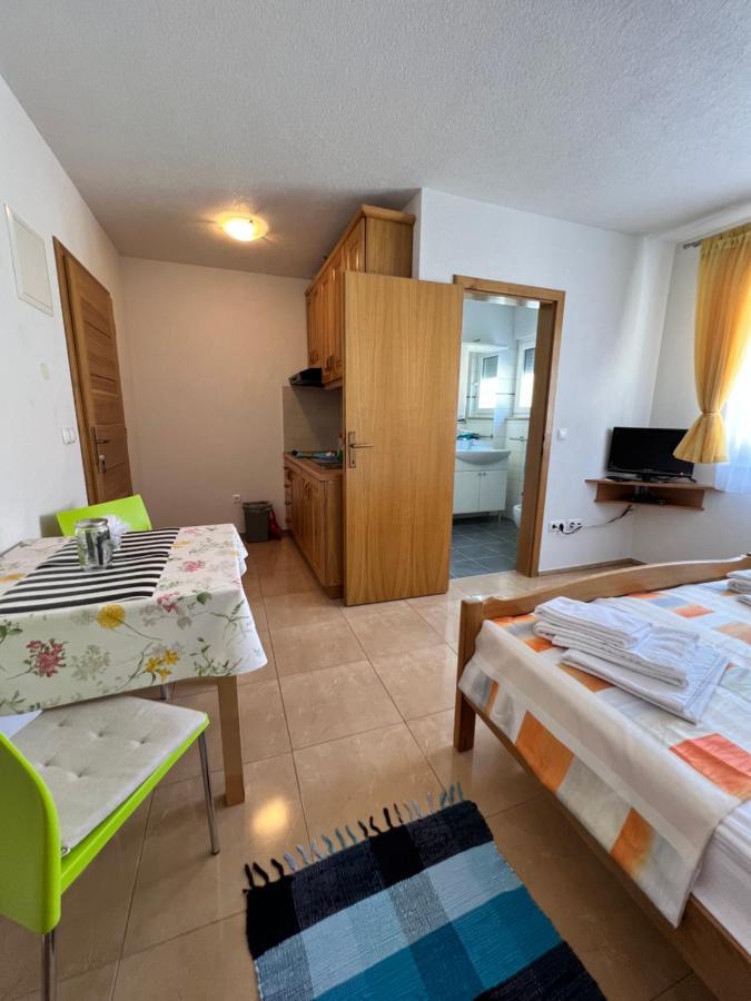 Beslic Apartments Veliko Brdo (Makarska) Exterior foto